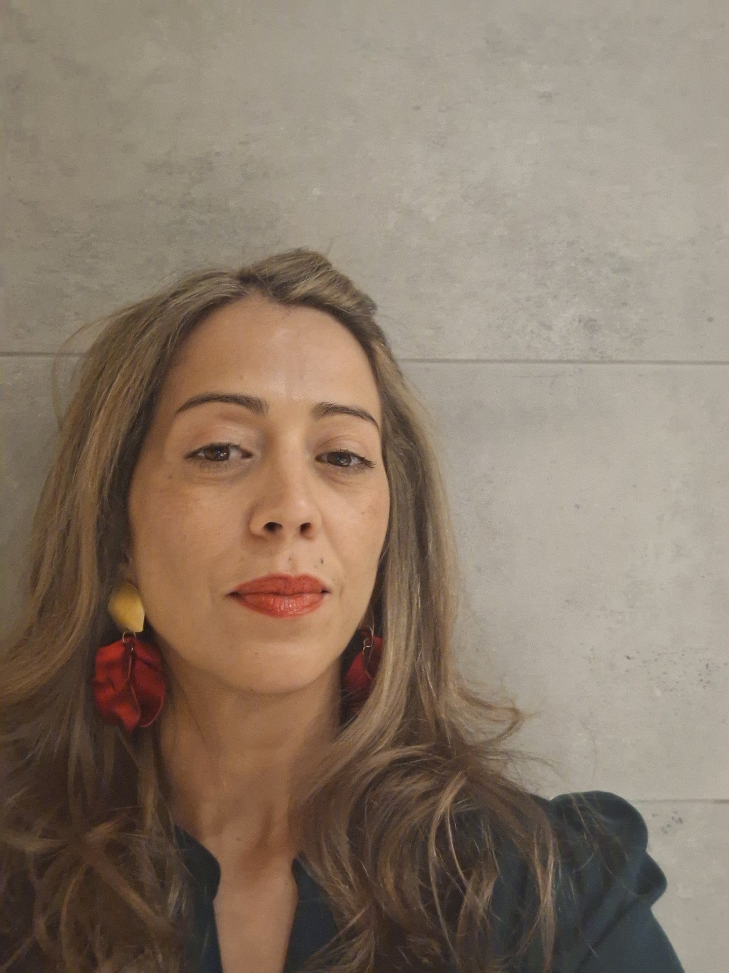 Dr. Sylvia Flores Larrain